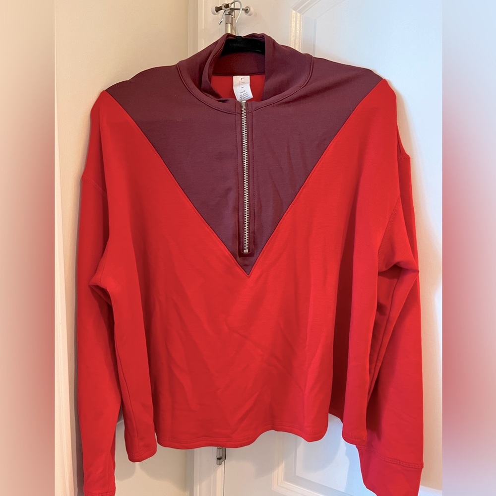 Colorblock lightweight and soft sweater size 14/16